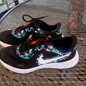 Nike Revolution 5 Snekaers